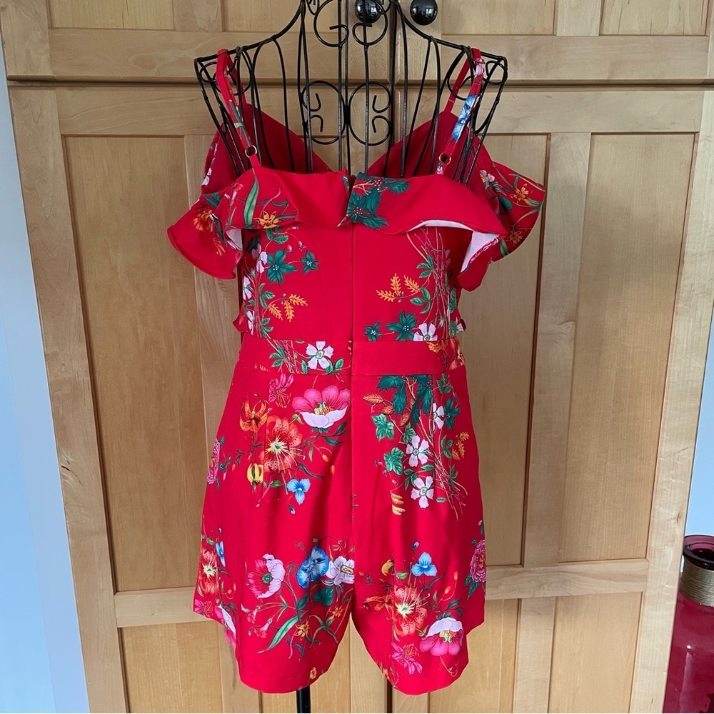 Chicways red floral cold shoulder Romper with adjustable straps size Medium - Picture 5 of 13